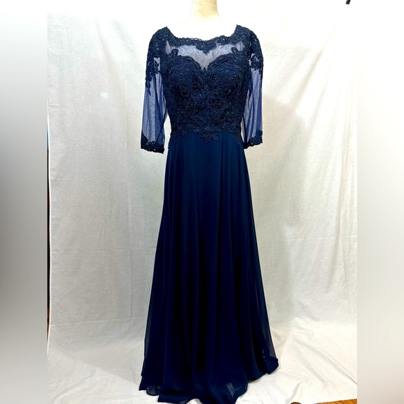 Tina Di Montella Mother of the Bride Dress - Picture 1 of 7